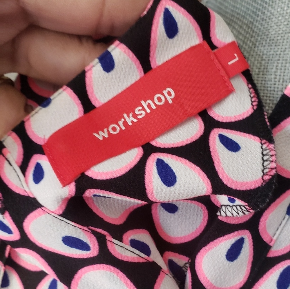 Abstract Mod Print Workshop Sleeveless Back Button top - Picture 3 of 3